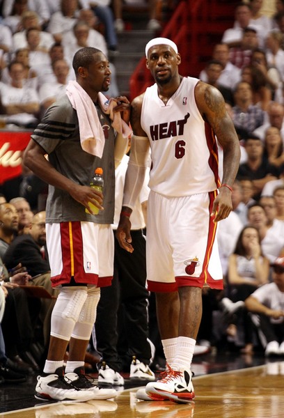 台面上有人 台面上有人